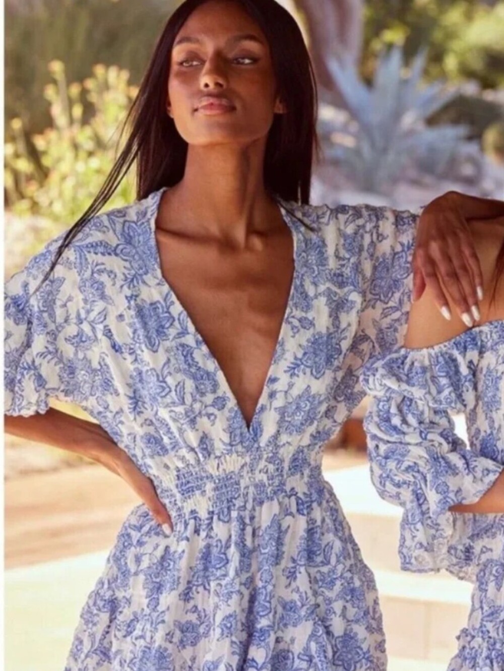 Misa Women's Smocked Gauze Floral Summer Dress sz M Blue Crush Eight Mini Dress